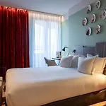 Urban Hive Отель