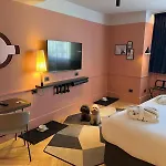 Отель Urban Hive