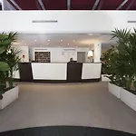 Urban Hive Отель 4*