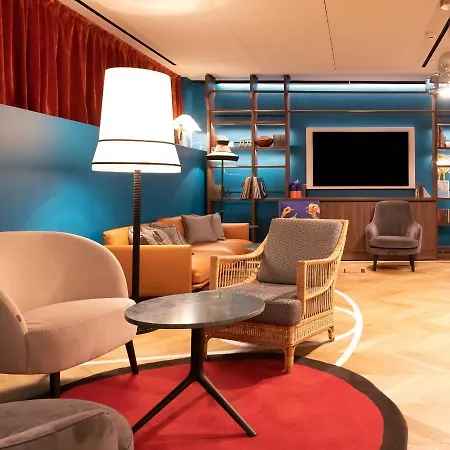 Urban Hive Hotel 4*
