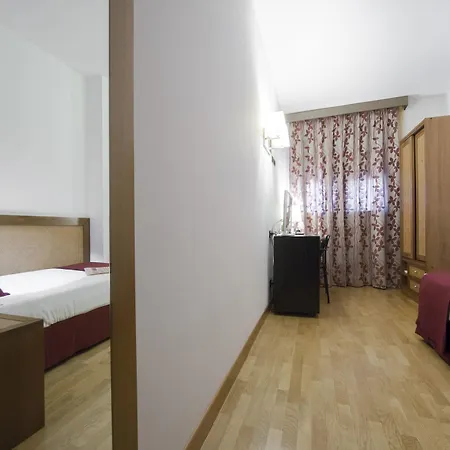 Hotel Urban Hive 4*