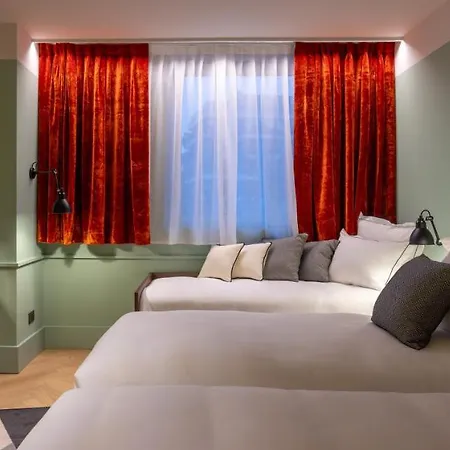 Urban Hive Hotel 4*