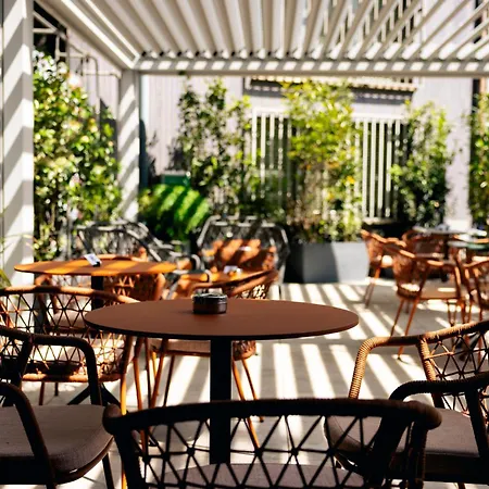 Hotel Urban Hive 4*