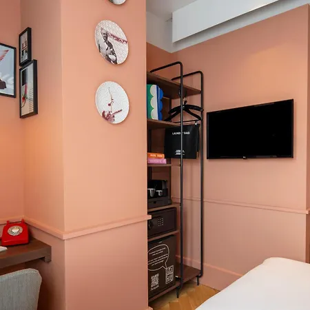 Urban Hive Hotel 4*